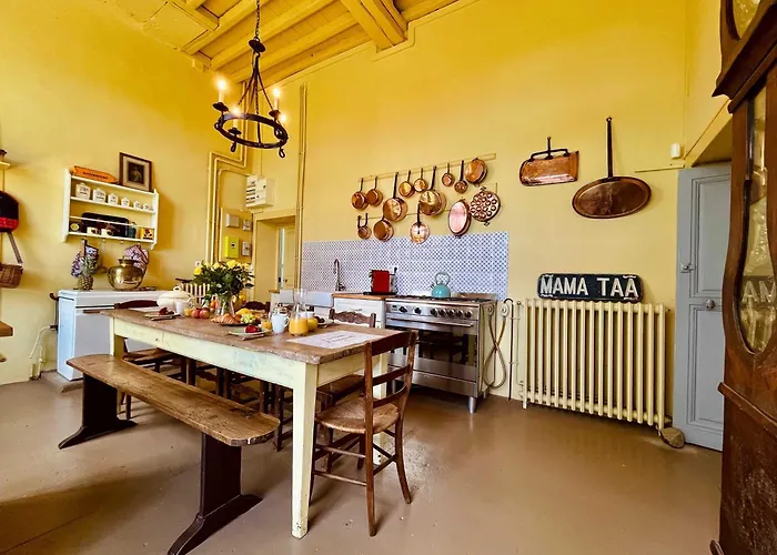 Дом отдыха Chateau De Gourmont Dream In A Norman Castle Saint-Germain-de-Varreville