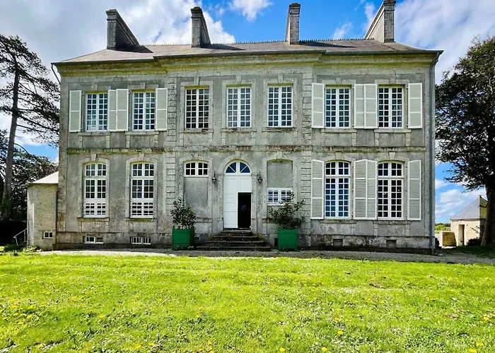 Chateau De Gourmont Dream In A Norman Castle Saint-Germain-de-Varreville